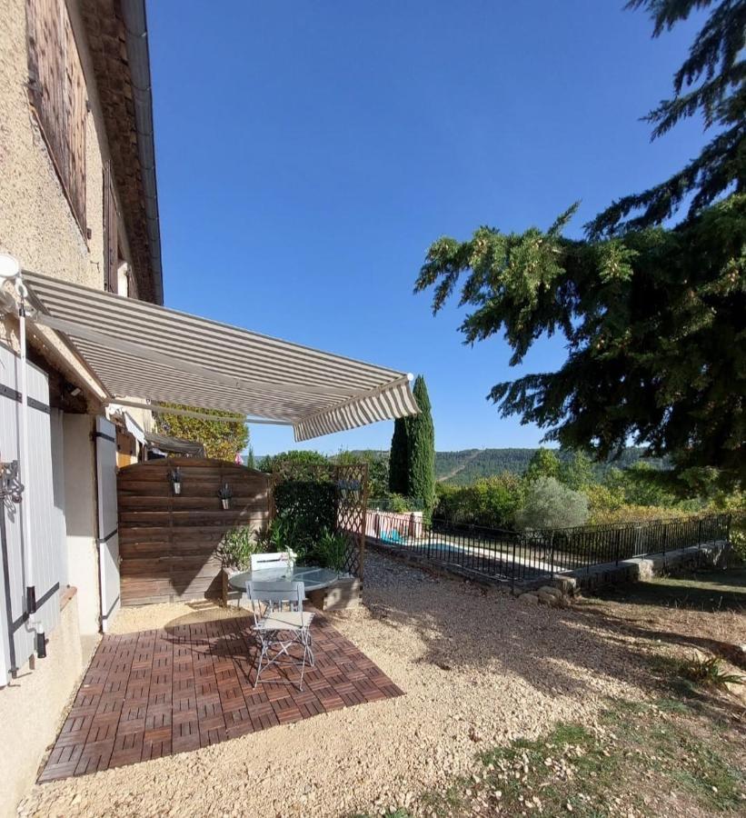 Viens Logement D'Exception Pres Du Colorado Provencal Dans Une Residence Au Calme Avec Piscine Offrant Une Vue Imprenable Sur Le Luberon Depuis Sa Terrasse מראה חיצוני תמונה